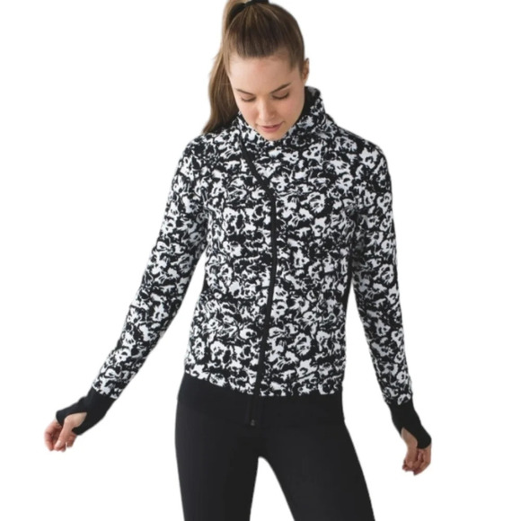 Lululemon Cozy Cuddle Up Sweatshirt Jacket Floral Fleece Lined Size 8 - Picture 16 of 16